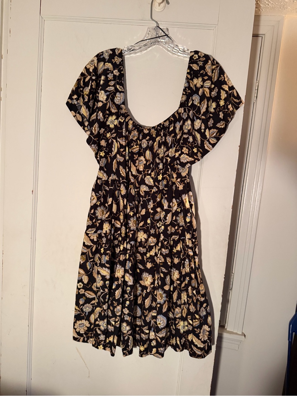 Old Navy Black Floral Scoop-Neck Midi Dress